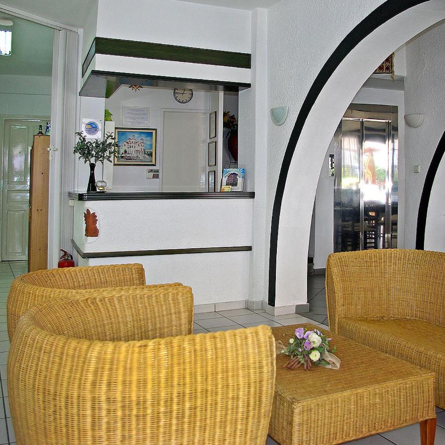 Paralía Hotel Helios מראה חיצוני תמונה