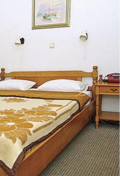 Paralía Hotel Helios מראה חיצוני תמונה